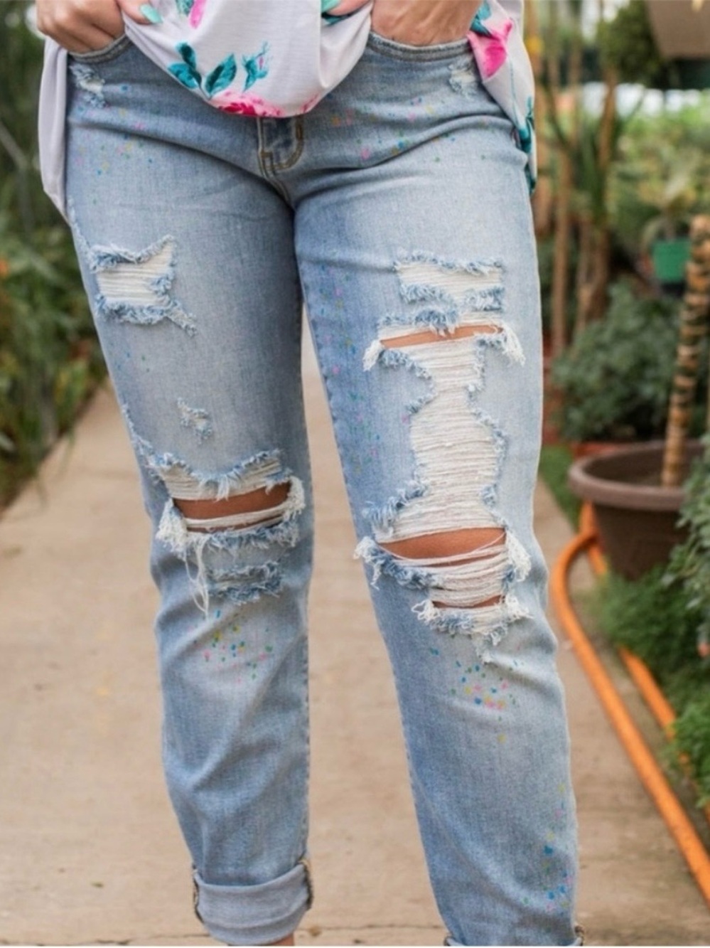 Judy Blue Distressed Paint Splatter Boyfriend Fit Ankle Jeans Size 3 / 26